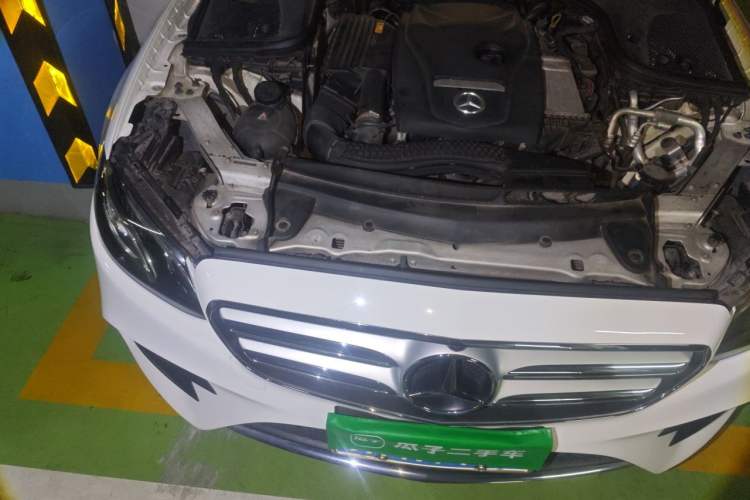 Used Mercedes-Benz E-Class 2017 E 300 L Sport Luxury Edition Engine Bay Right