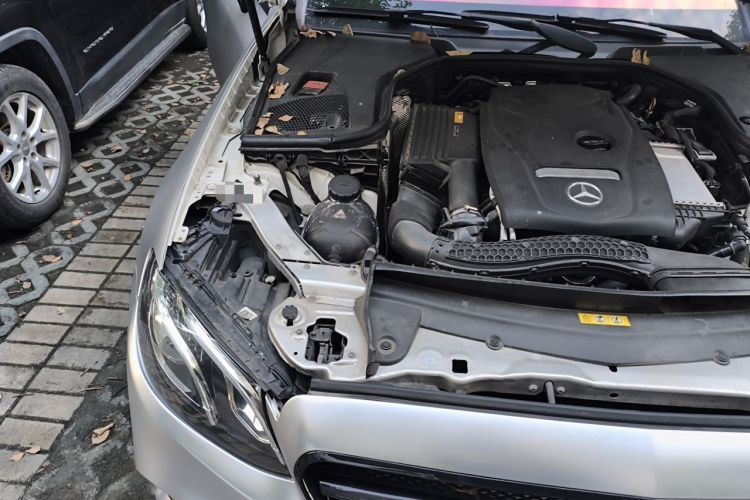 Used Mercedes-Benz E-Class 2017 E 200 Coupe Engine Bay Right