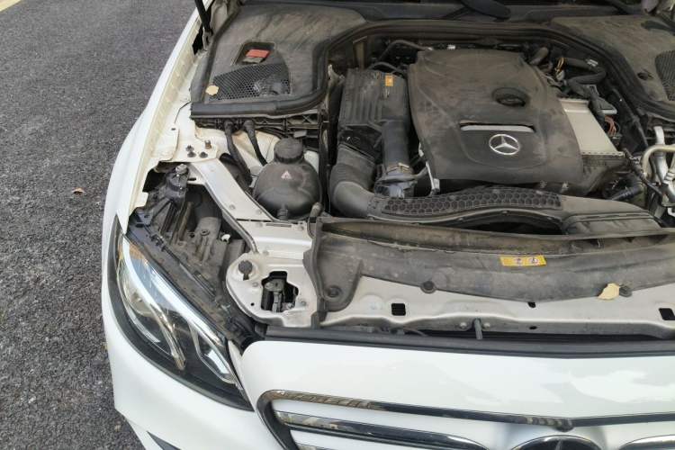 Used Mercedes-Benz E-Class 2017 E 300 L Sport Luxury Edition Engine Bay Right
