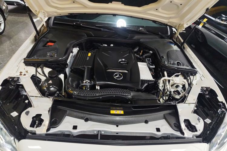 Used Mercedes-Benz E-Class 2017 E 200 Coupe Engine Bay