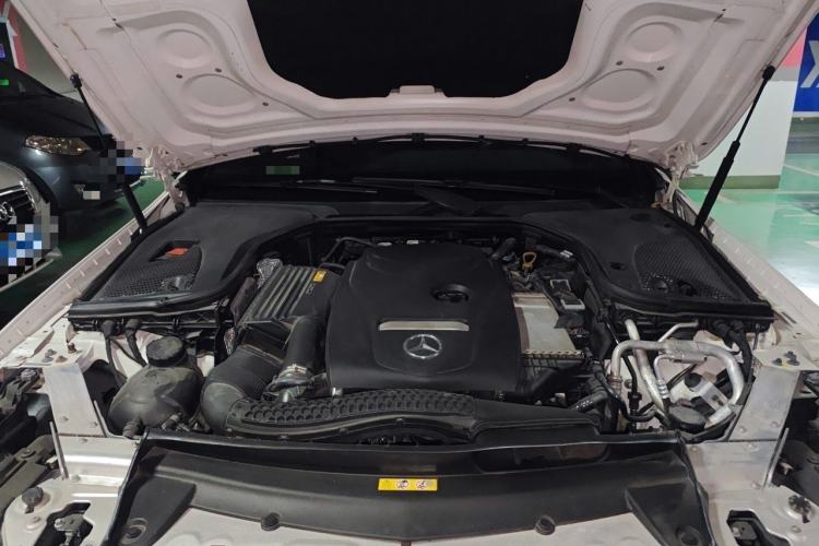 Used Mercedes-Benz E-Class 2017 E 200 Coupe Engine Bay