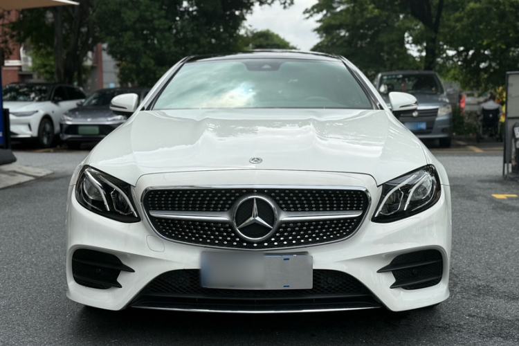 Used Mercedes-Benz E-Class 2017 E 200 4MATIC Coupe Exterior 1