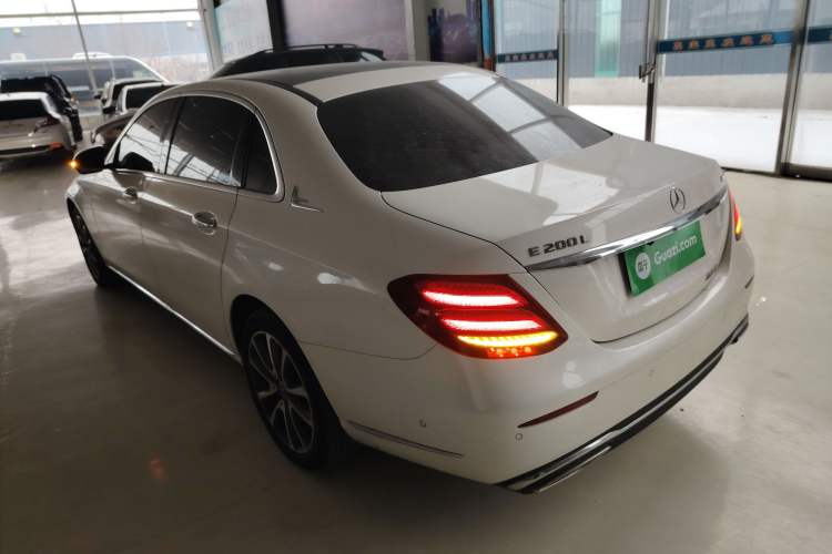 Used Mercedes-Benz E-Class 2017 E 200 L 4MATIC Exterior 2