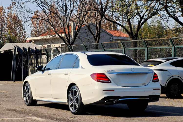 Used Mercedes-Benz E-Class 2017 E 320 L Sport 4MATIC Exterior 2