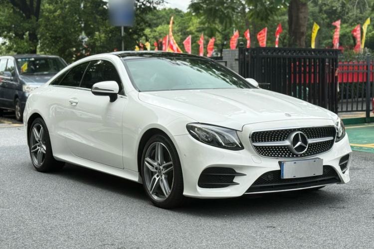 Used Mercedes-Benz E-Class 2017 E 200 4MATIC Coupe Exterior 2