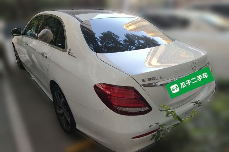 Used Mercedes-Benz E-Class 2017 E 300 L Sport Luxury Edition Exterior 3