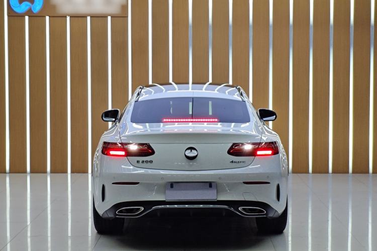 Used Mercedes-Benz E-Class 2017 E 200 4MATIC Coupe Exterior 3