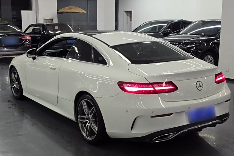 Used Mercedes-Benz E-Class 2017 E 200 Coupe Exterior 3