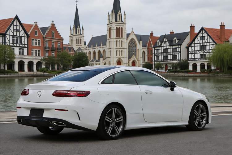 Used Mercedes-Benz E-Class 2017 E 200 Coupe Exterior 4