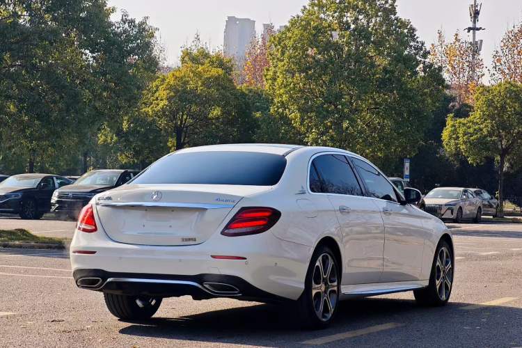 Used Mercedes-Benz E-Class 2017 E 320 L Sport 4MATIC Exterior 4