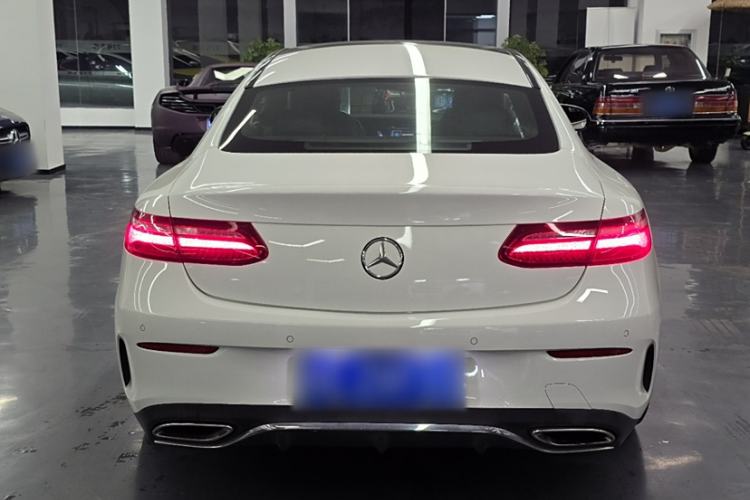 Used Mercedes-Benz E-Class 2017 E 200 Coupe Exterior 4