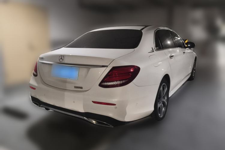 Used Mercedes-Benz E-Class 2017 E 300 L Sport Luxury Edition Exterior 5