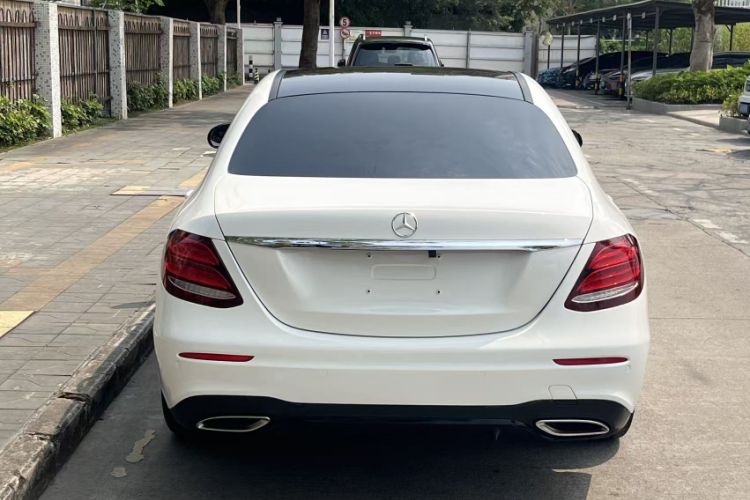Used Mercedes-Benz E-Class 2017 E 200 Sport 4MATIC Exterior 6