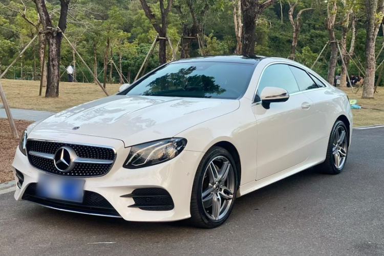 Used Mercedes-Benz E-Class 2017 E 200 4MATIC Coupe Exterior 6