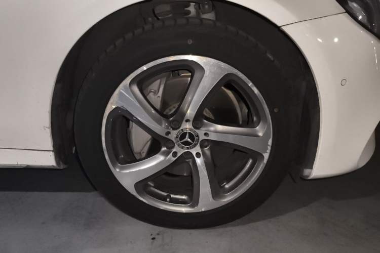 Used Mercedes-Benz E-Class 2017 E 300 L Sport Luxury Edition Exterior 7