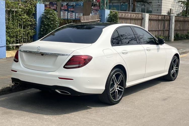 Used Mercedes-Benz E-Class 2017 E 200 Sport 4MATIC Exterior 7