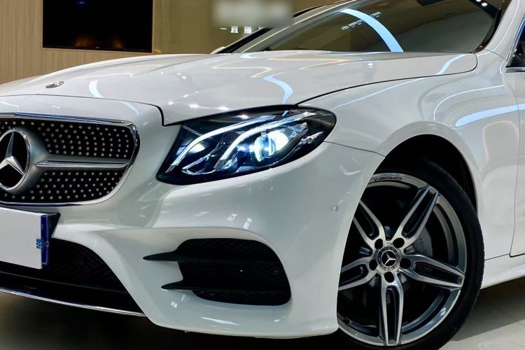 Used Mercedes-Benz E-Class 2017 E 200 4MATIC Coupe Exterior 8