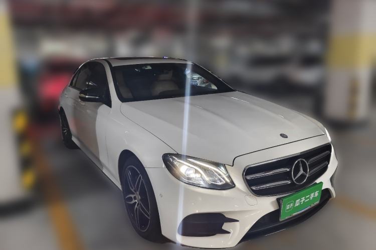 Used Mercedes-Benz E-Class 2017 E 200 Sport 4MATIC Front Right 45 Deg