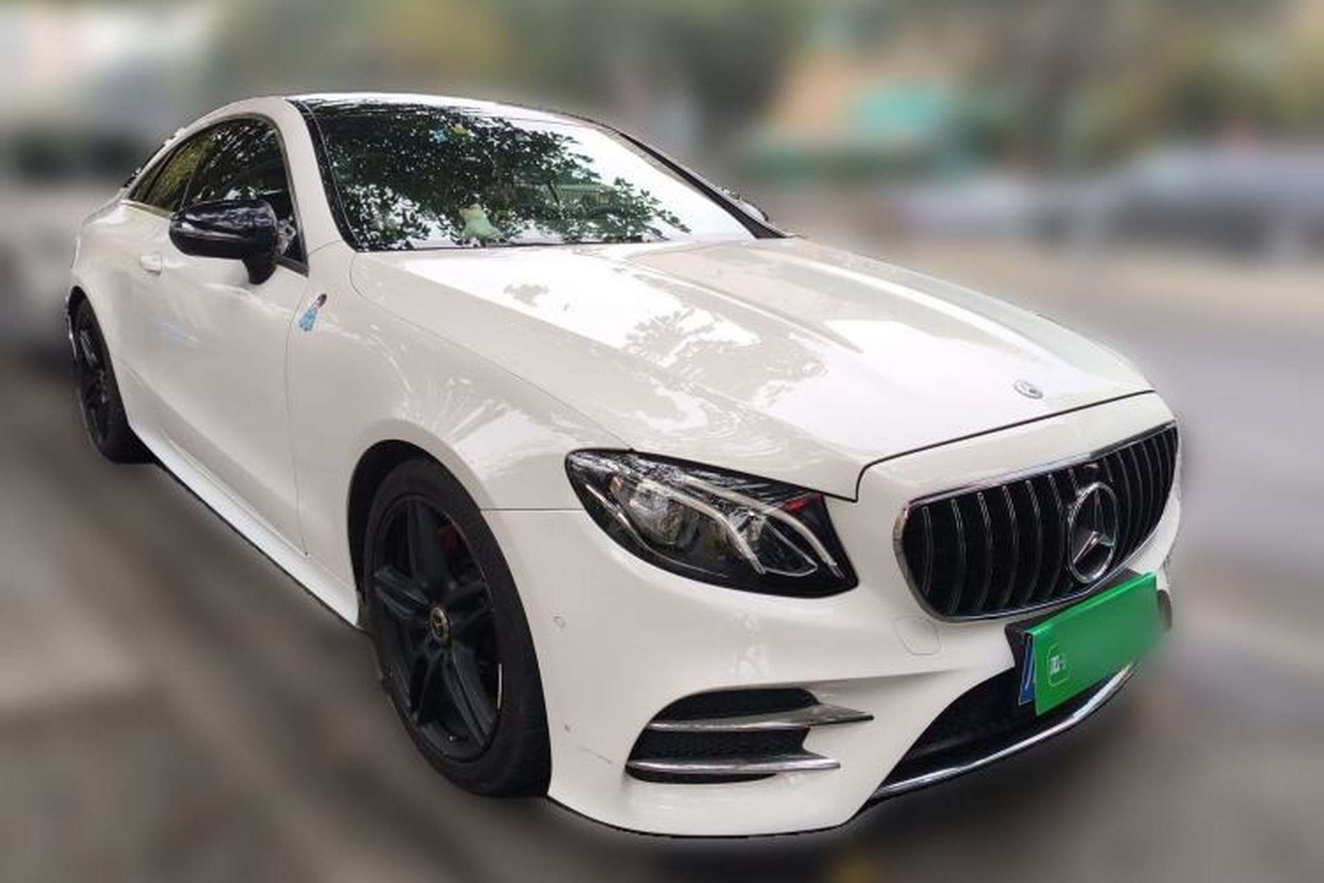 Used Mercedes-Benz E-Class 2017 E 200 Coupe Front Right 45 Deg
