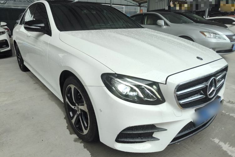 Used Mercedes-Benz E-Class 2017 E 200 Sport Front Right 45 Deg