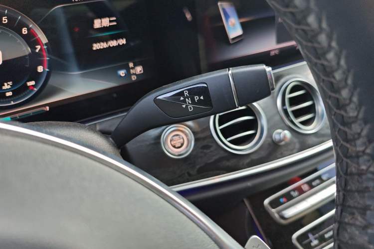 Used Mercedes-Benz E-Class 2017 E 200 L Sport 4MATIC Gear Lever