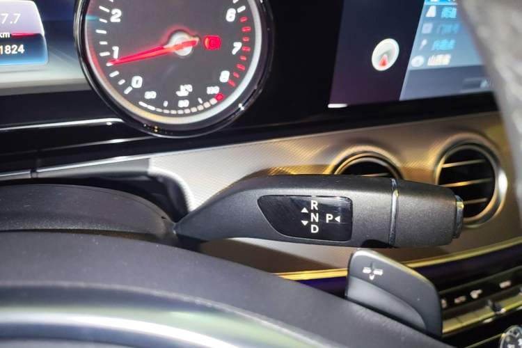 Used Mercedes-Benz E-Class 2017 E 200 Sport Gear Lever