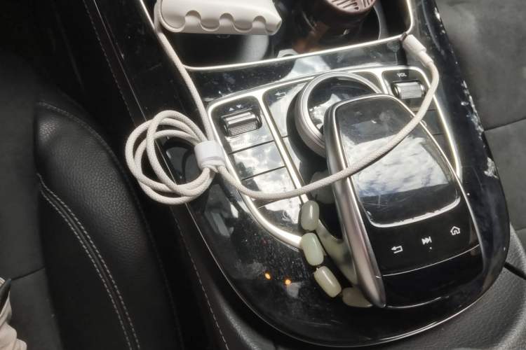 Used Mercedes-Benz E-Class 2017 E 300 Sport Edition Gear Lever