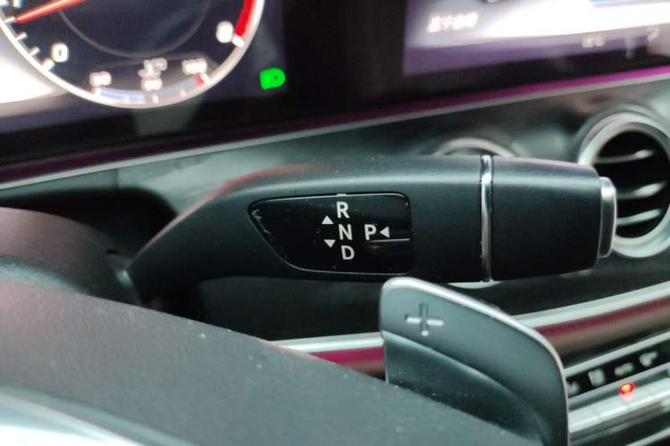 Used Mercedes-Benz E-Class 2017 E 300 L Sport Luxury Edition Gear Lever