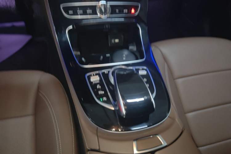 Used Mercedes-Benz E-Class 2017 E 300 L Sport Luxury Edition Gear Lever
