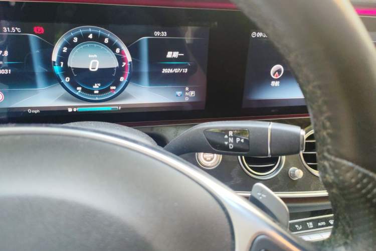 Used Mercedes-Benz E-Class 2017 E 300 L Sport Luxury Edition Gear Lever