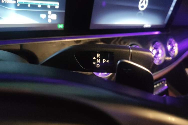 Used Mercedes-Benz E-Class 2017 E 300 L Sport Luxury Edition Gear Lever