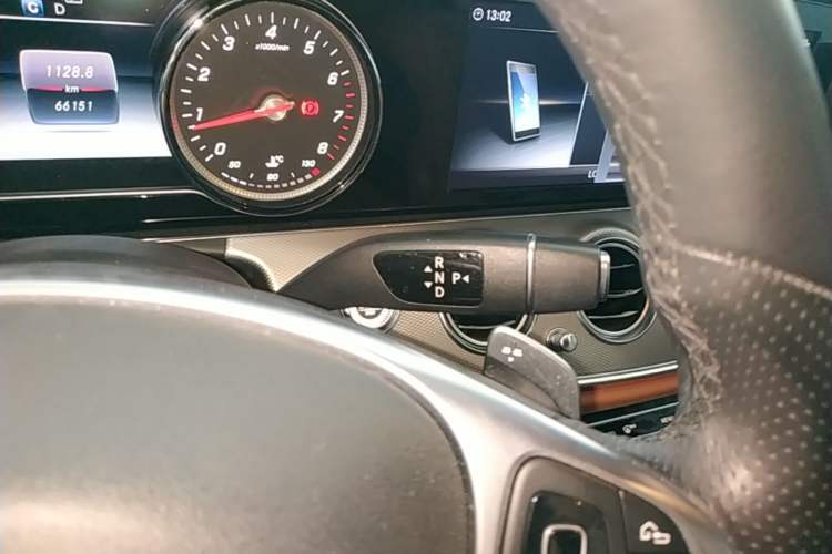 Used Mercedes-Benz E-Class 2017 E 200 Sport Gear Lever