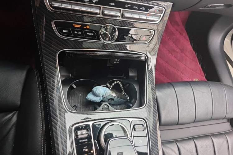 Used Mercedes-Benz E-Class 2017 E 200 4MATIC Coupe Gear Lever