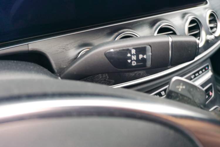 Used Mercedes-Benz E-Class 2017 E 300 L Sport Luxury Edition Gear Lever