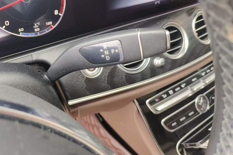 Used Mercedes-Benz E-Class 2017 E 300 L Sporty and Stylish Model Gear Lever