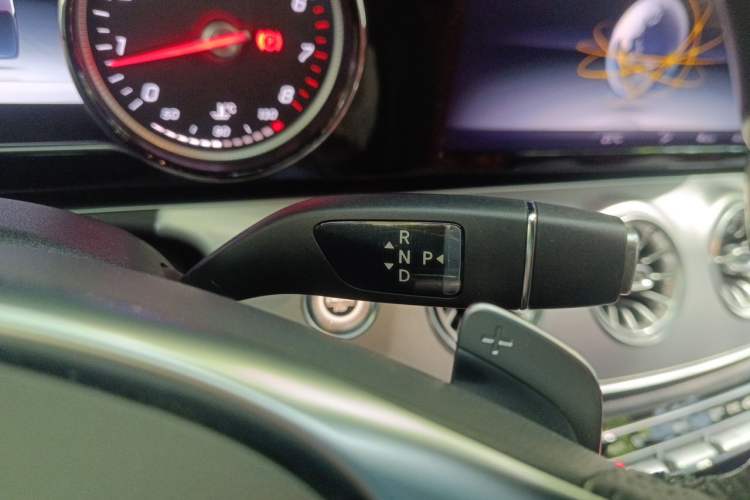 Used Mercedes-Benz E-Class 2017 E 200 Coupe Gear Lever