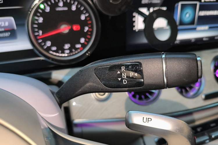 Used Mercedes-Benz E-Class 2017 E 200 Coupe Gear Lever