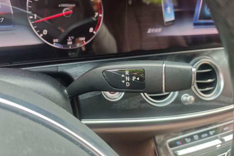 Used Mercedes-Benz E-Class 2017 E 300 L Sport Luxury Edition Gear Lever