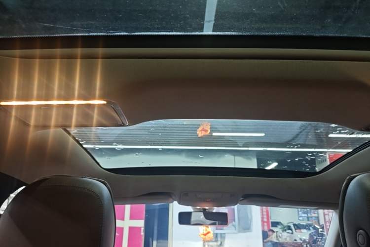 Used Mercedes-Benz E-Class 2017 E 300 L Sport Luxury Edition Headliner