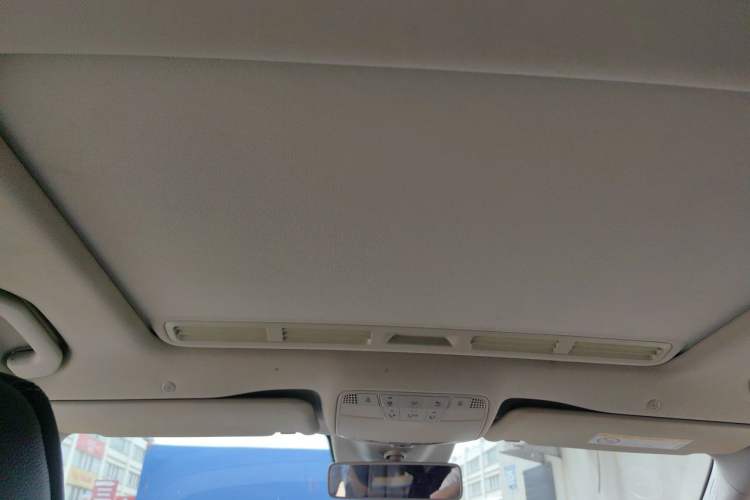 Used Mercedes-Benz E-Class 2017 E 200 L 4MATIC Headliner