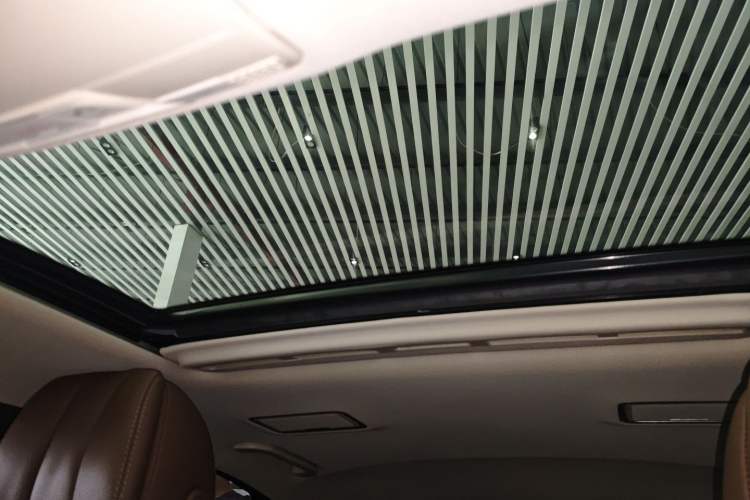 Used Mercedes-Benz E-Class 2017 E 200 L Sport 4MATIC Headliner