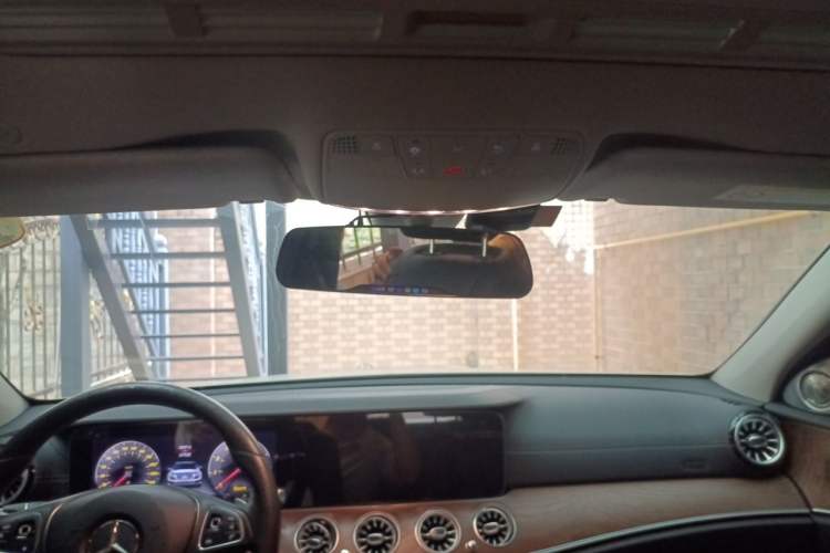 Used Mercedes-Benz E-Class 2017 E 300 L Luxury Model Headliner