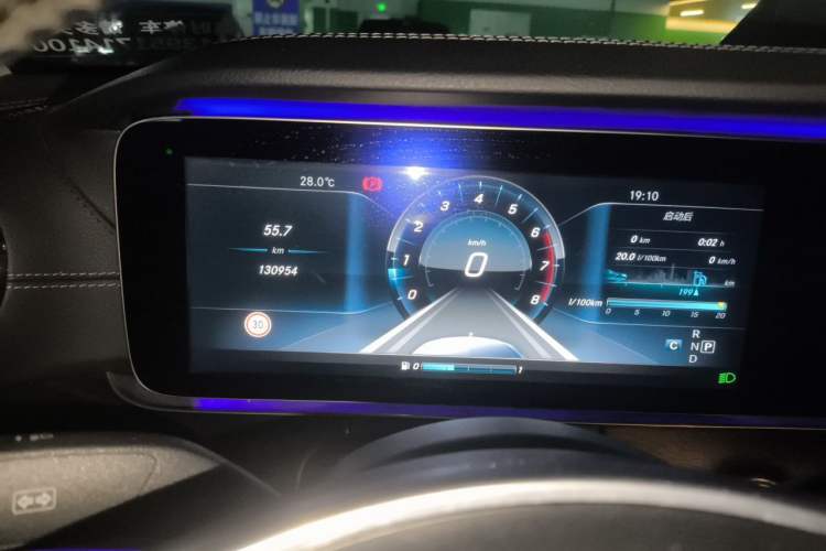 Used Mercedes-Benz E-Class 2017 E 300 L Sporty and Stylish Model Instrument Cluster