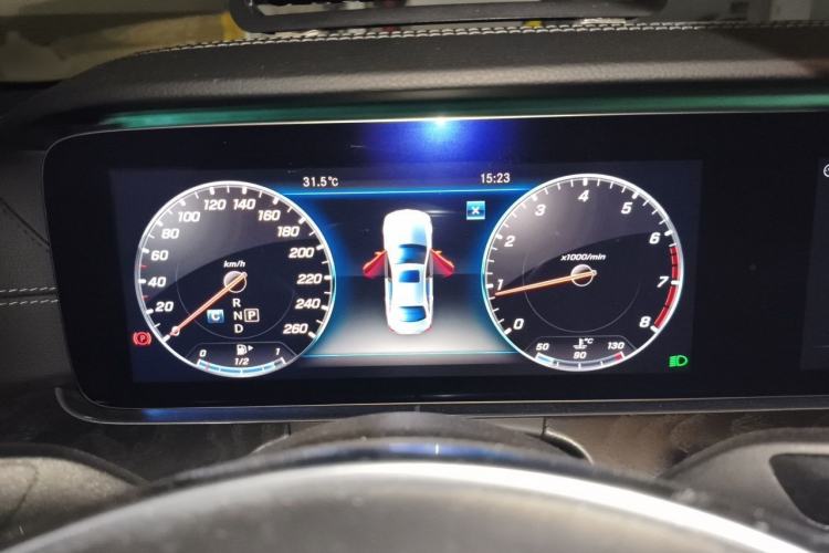 Used Mercedes-Benz E-Class 2017 E 300 L Sport Luxury Edition Instrument Cluster
