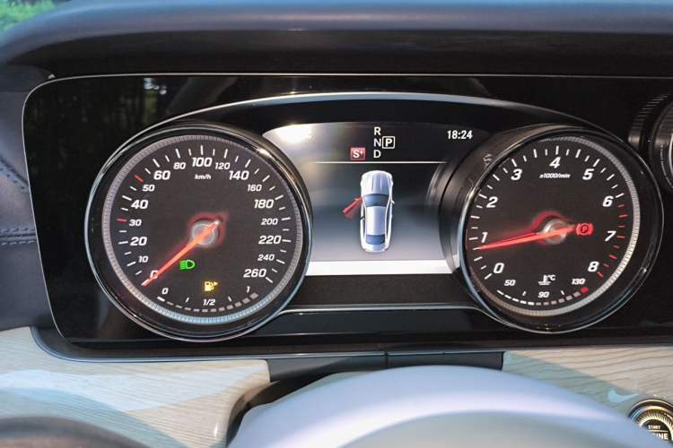 Used Mercedes-Benz E-Class 2017 E 200 Coupe Instrument Cluster