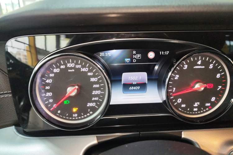 Used Mercedes-Benz E-Class 2017 E 200 Coupe Instrument Cluster
