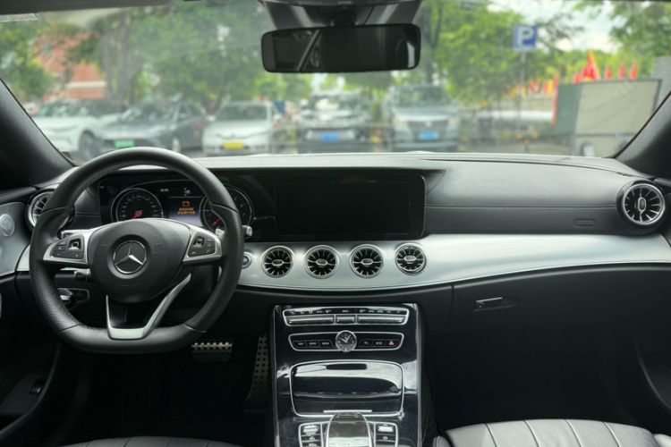 Used Mercedes-Benz E-Class 2017 E 200 4MATIC Coupe Interior 1