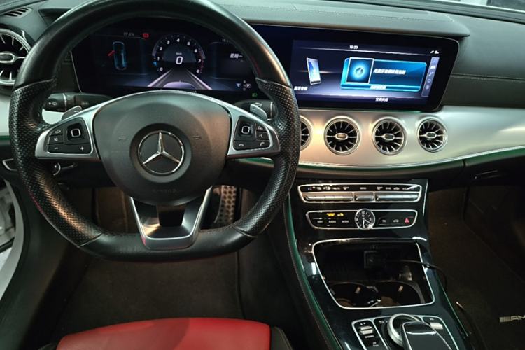 Used Mercedes-Benz E-Class 2017 E 200 Coupe Interior 1