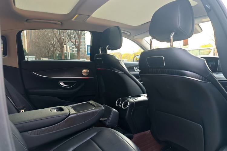 Used Mercedes-Benz E-Class 2017 E 320 L Sport 4MATIC Interior 2