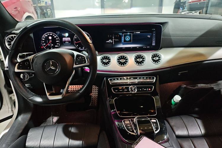 Used Mercedes-Benz E-Class 2017 E 200 Coupe Interior 2